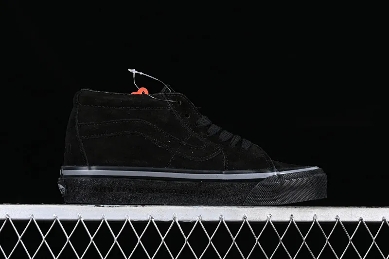 All categories Vans Vans series Vans Mid Vans China NEIGHBORHOOD x Vans Sk8-Mid joint series all black Chinese casual sneakers VN0A3WM3AFG